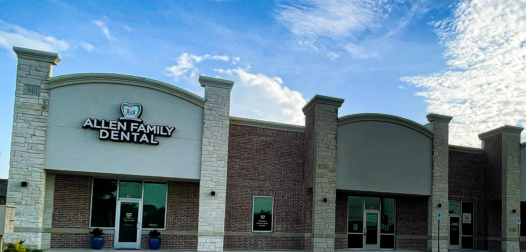 Allen Family Dental office building